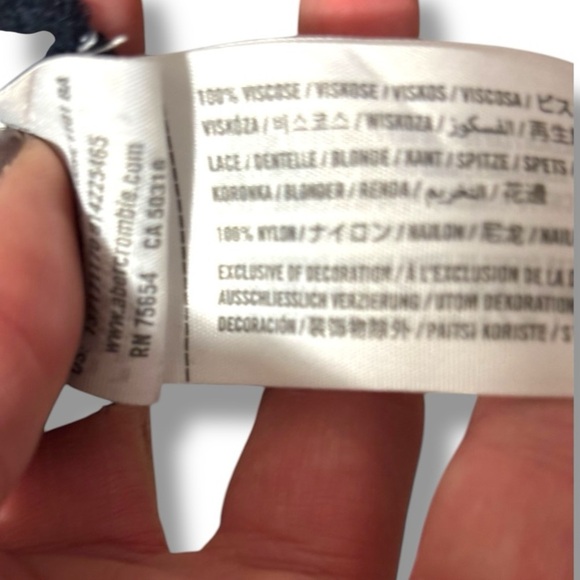 Abercrombie & Fitch Lightweight Relaxed Fit Black Lace Tank Top Camisole - Picture 6 of 16